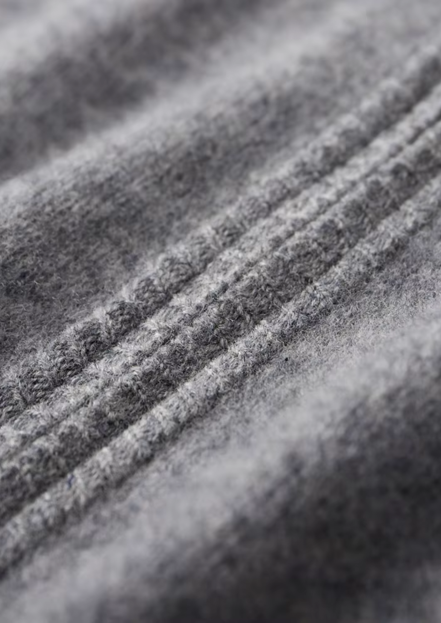 Merino-Strickjacke mit Reißverschluss und Zweifarbigkeit